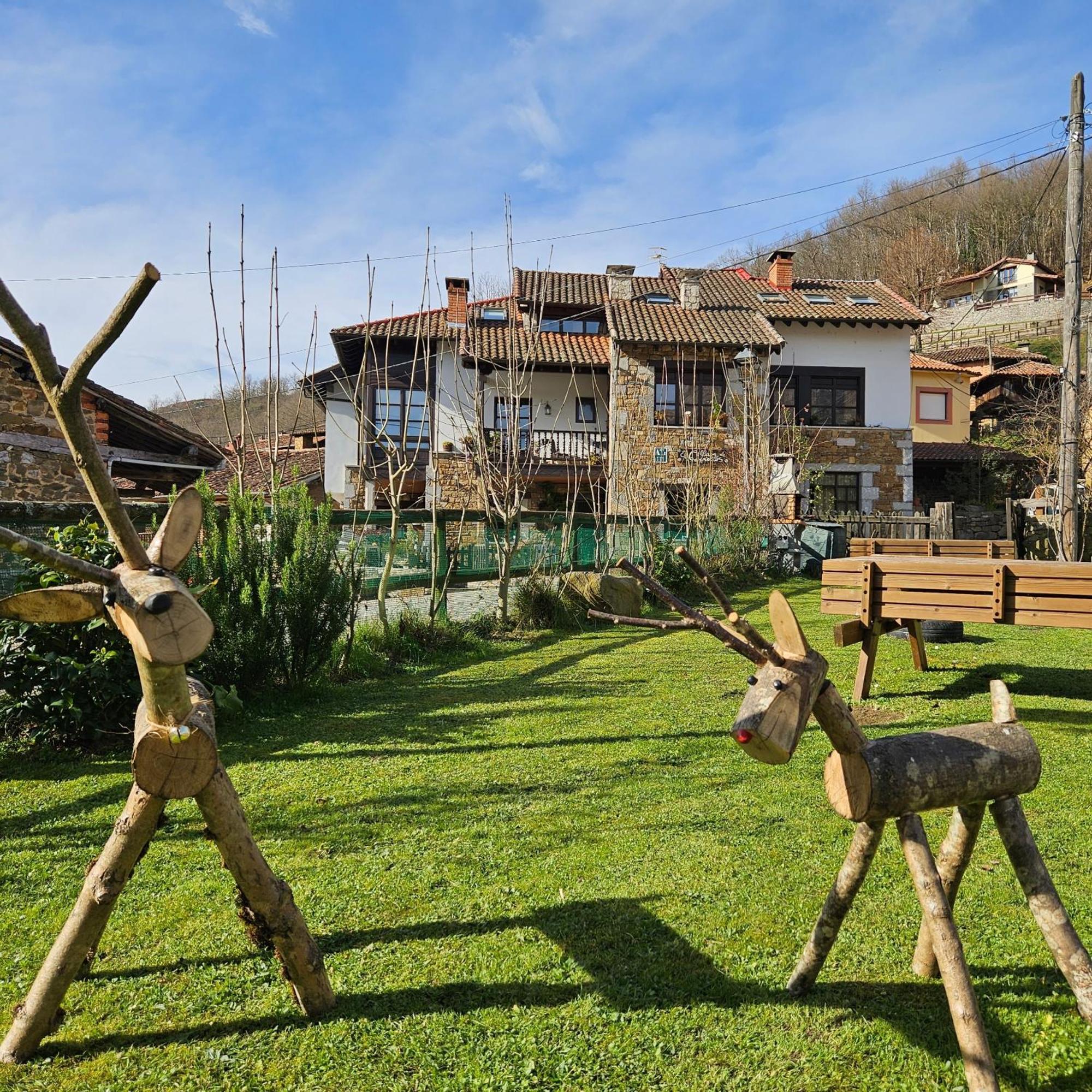 Apartamentos Rurales El Collain De Campiellos Exterior photo